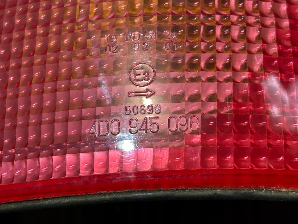 фото №11, Лампа задняя w крыло audi a8 d2 lift комплект