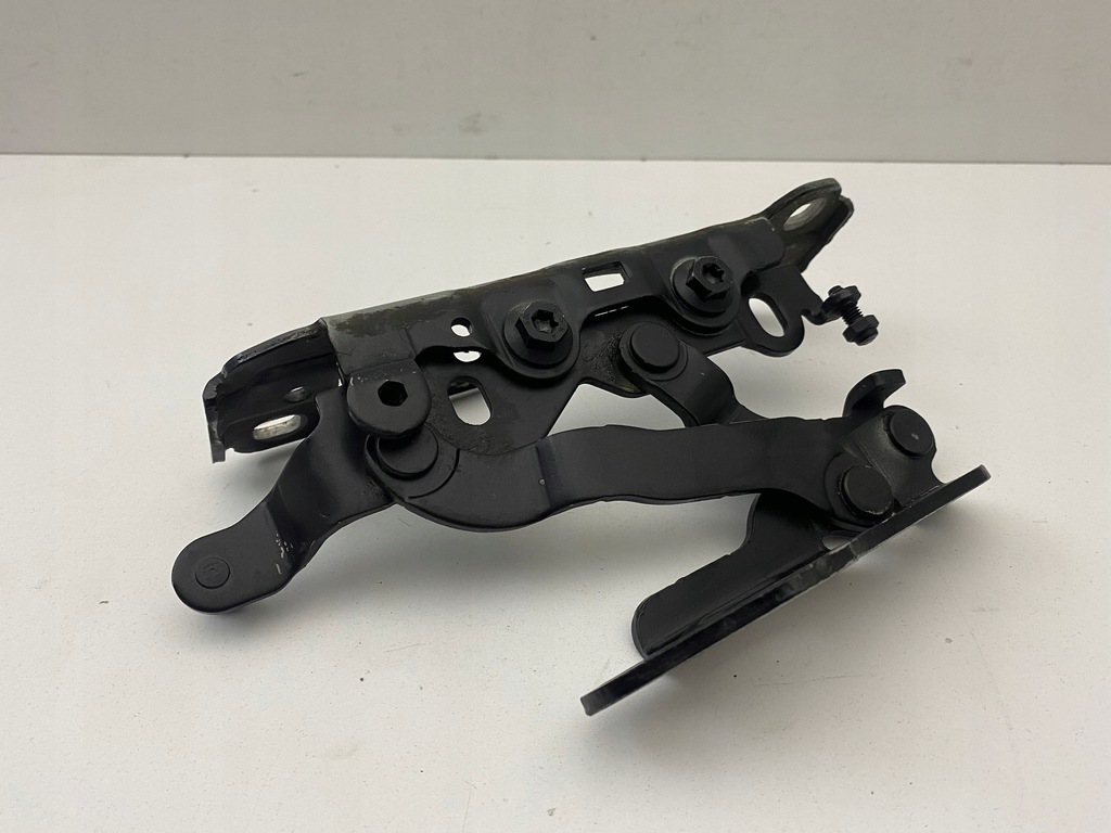 фото №1, Mercedes c klasa w204 a204 лівий петля капот 07-