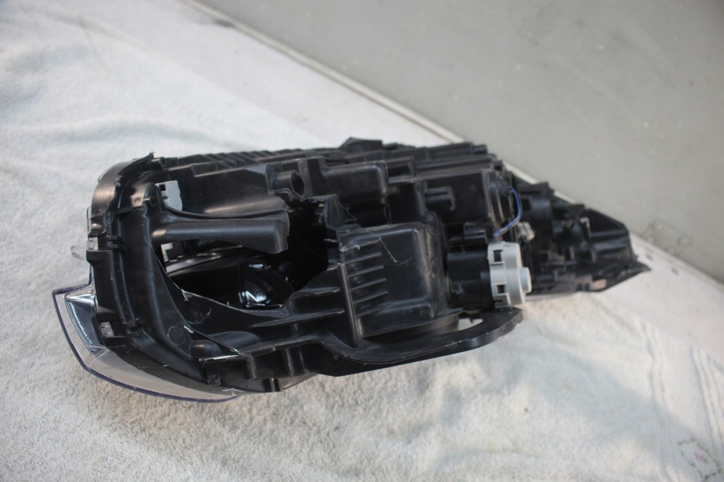 Фара левая перед citroen c5 ксенон рестайлинг  led 9674399580 89905355 с Разборки