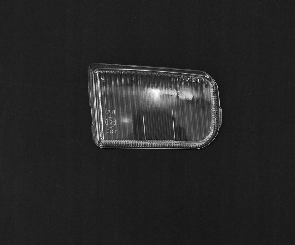 фото №1, Mitsubishi galant 04.97- стекло противотуманной фары