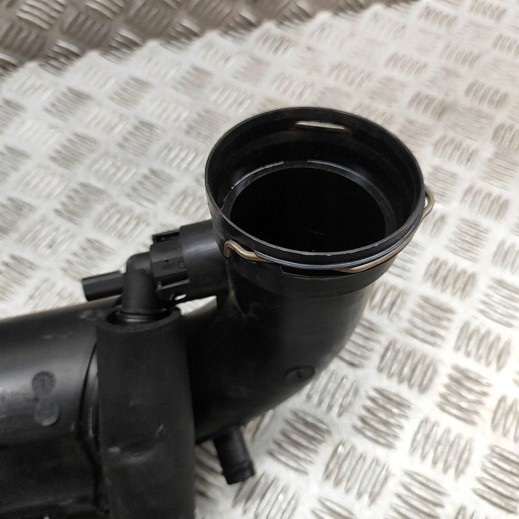 фото №5, Bmw x2 f39 2023 часть трубы впуска воздуха