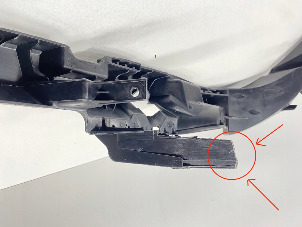 Купити Напрямна кронштейн панель фари кронштейн лампи правий bmw x1 e84