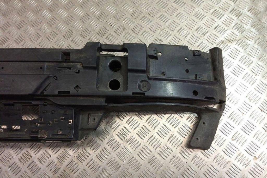 фото №10, Лівий напрямна заднього бампера bmw 7 f01, f02 8053749 4.4l бензиновий 2010