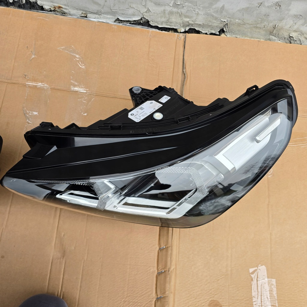 фото №10, Bmw x1 u11 лампи ліва права перед full led