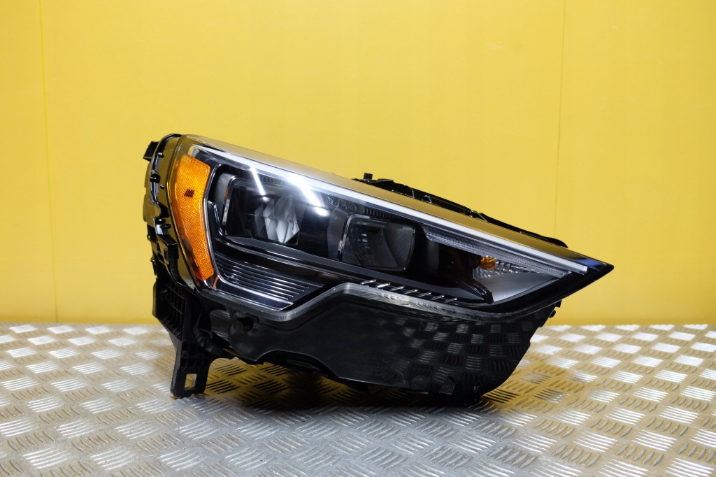 Купить Audi q3 2018- фара фара led правый  америка