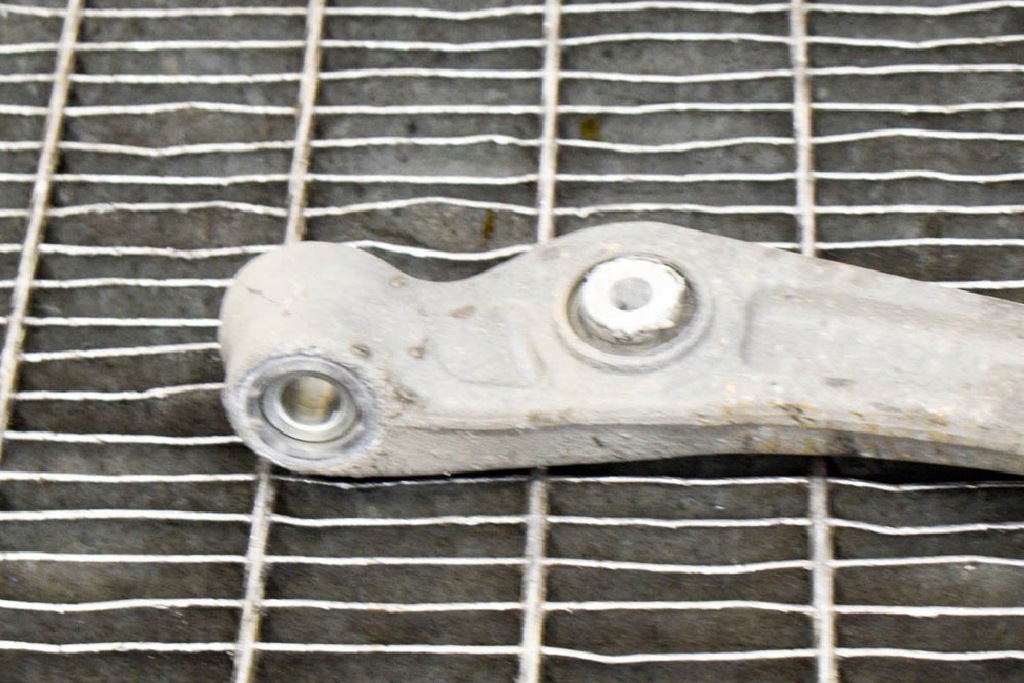 фото №5, Audi a6 4g 2.0d 130kw передній лівий нижній важіль 8k0407155c 2013