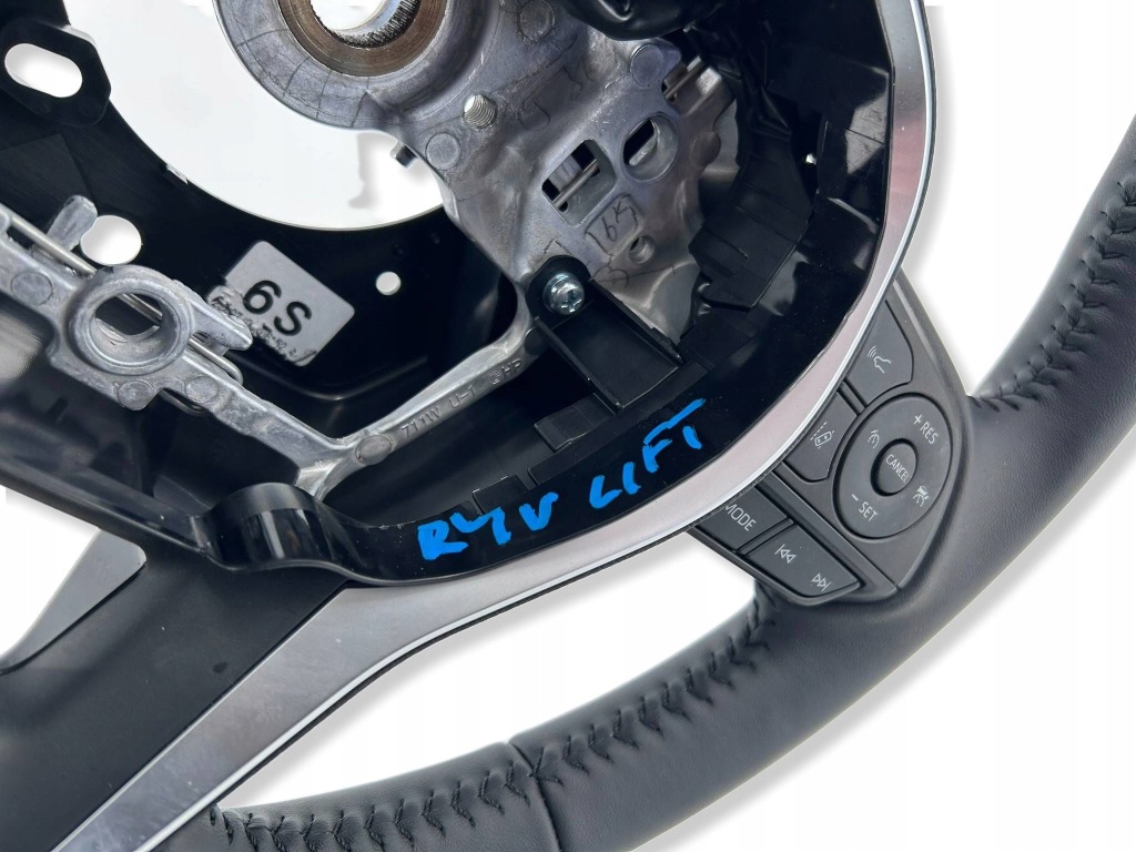 Rav4 v рестайлинг  воздуховод многофункциональный кожаный кожа Оригинал