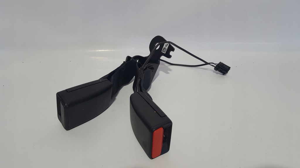 фото №1, Opel crossland x защёлки поперечина левый задняя 39047228