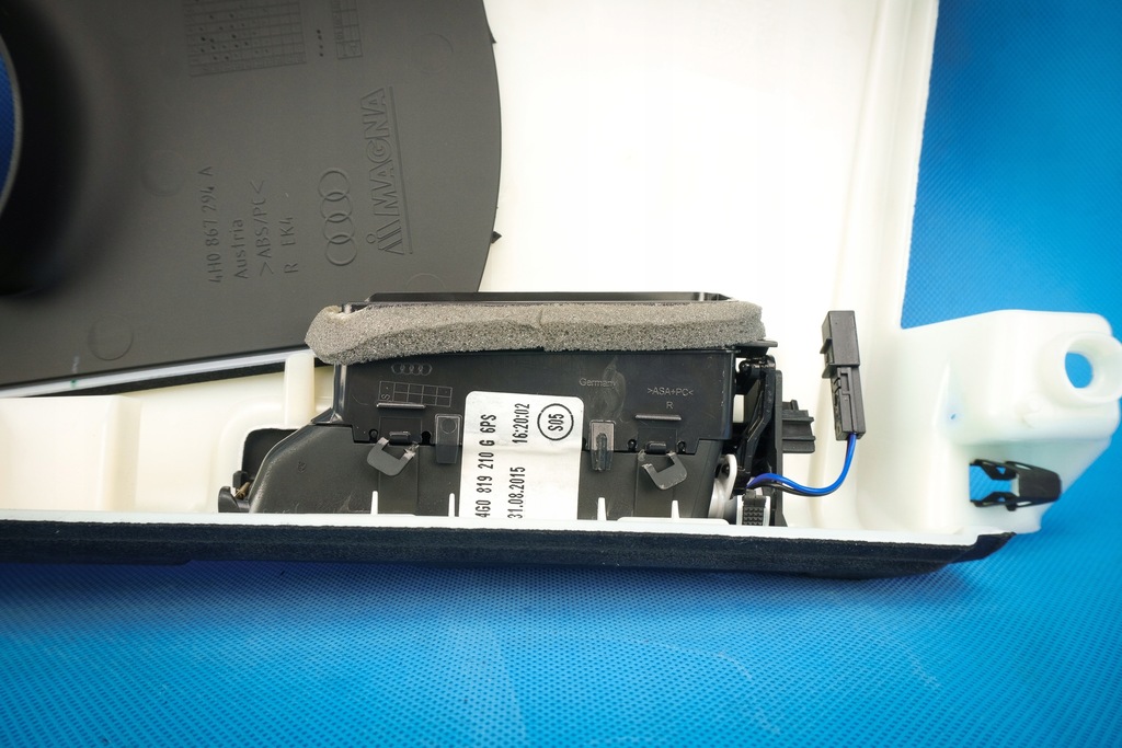 фото №7, Защита обивка стойка audi a8 s8 4h0867240c 25m