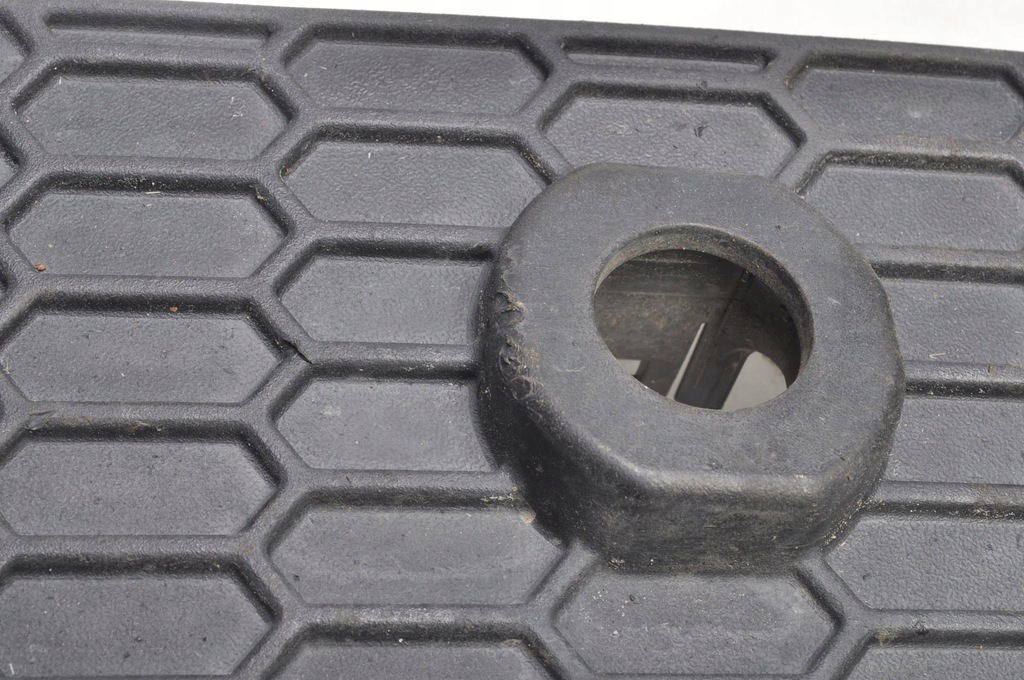 фото №3, Ford s-max mk1 lift заглушка бампера am21-r7081-lc