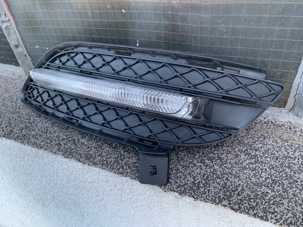 Решётка противотуманная фара led drl mercedes w246 w204 с Разборки