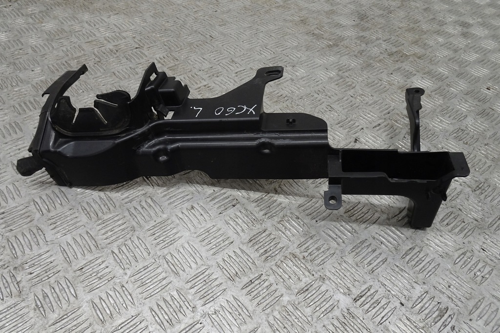 фото №5, Volvo xc60 повітропровід повітря права 15-