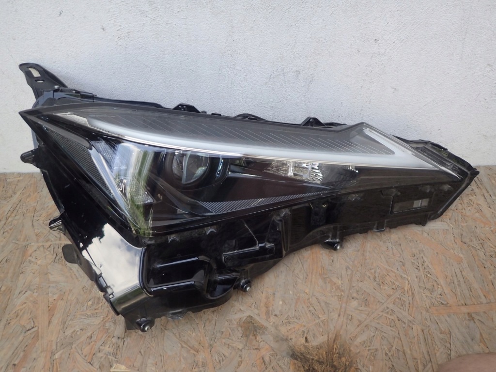 Купить Лампа правая фара правый full led lexus ux 18-