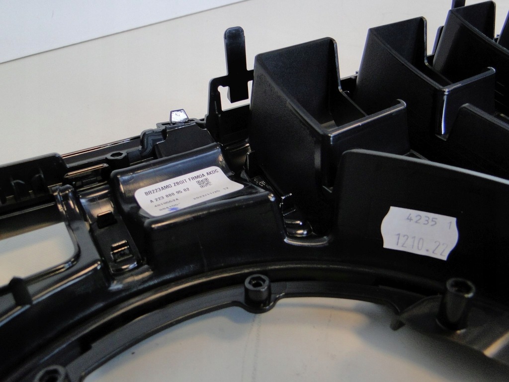 фото №15, Mercedes s klasa 223 w223 e-performance решітка радіатора решітка радіатора бампера 63 amg карбон