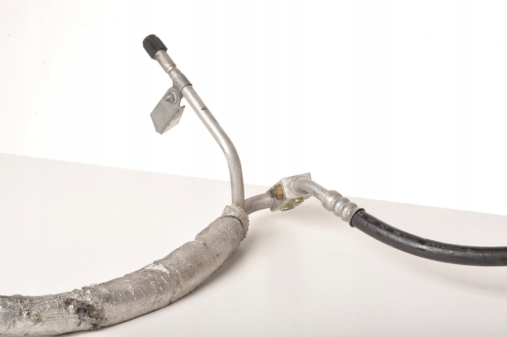 фото №9, Aston martin vanquish i 6.0 шланг кондиционера