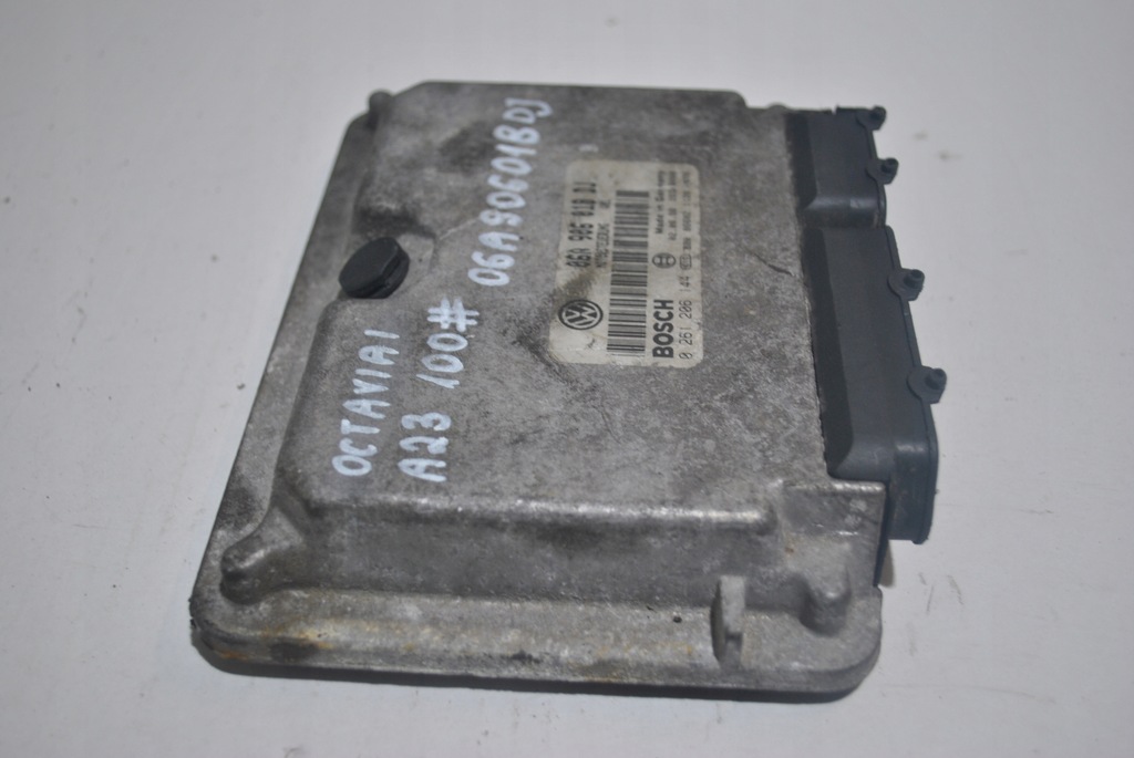 фото №6, Бортовой компьютер двигателя skoda octavia i 06a906018dj
