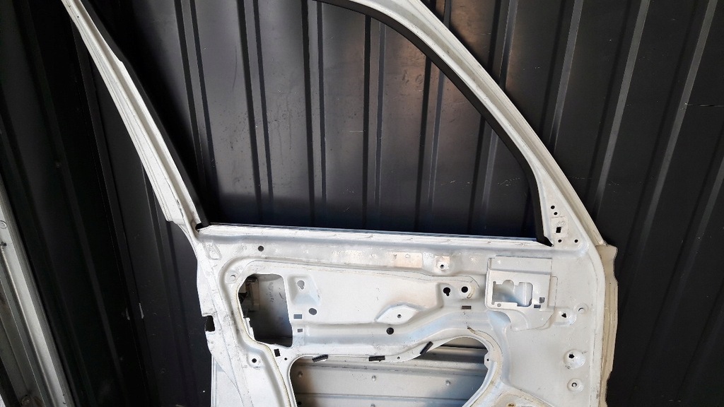 фото №13, Дверь левый перед citroen xsara picasso i 98r