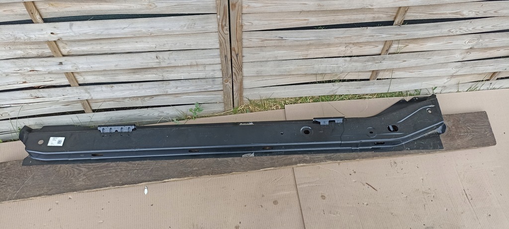 фото №1, Поріг правий обшивка seat arona 2q0801252 nowe oryg