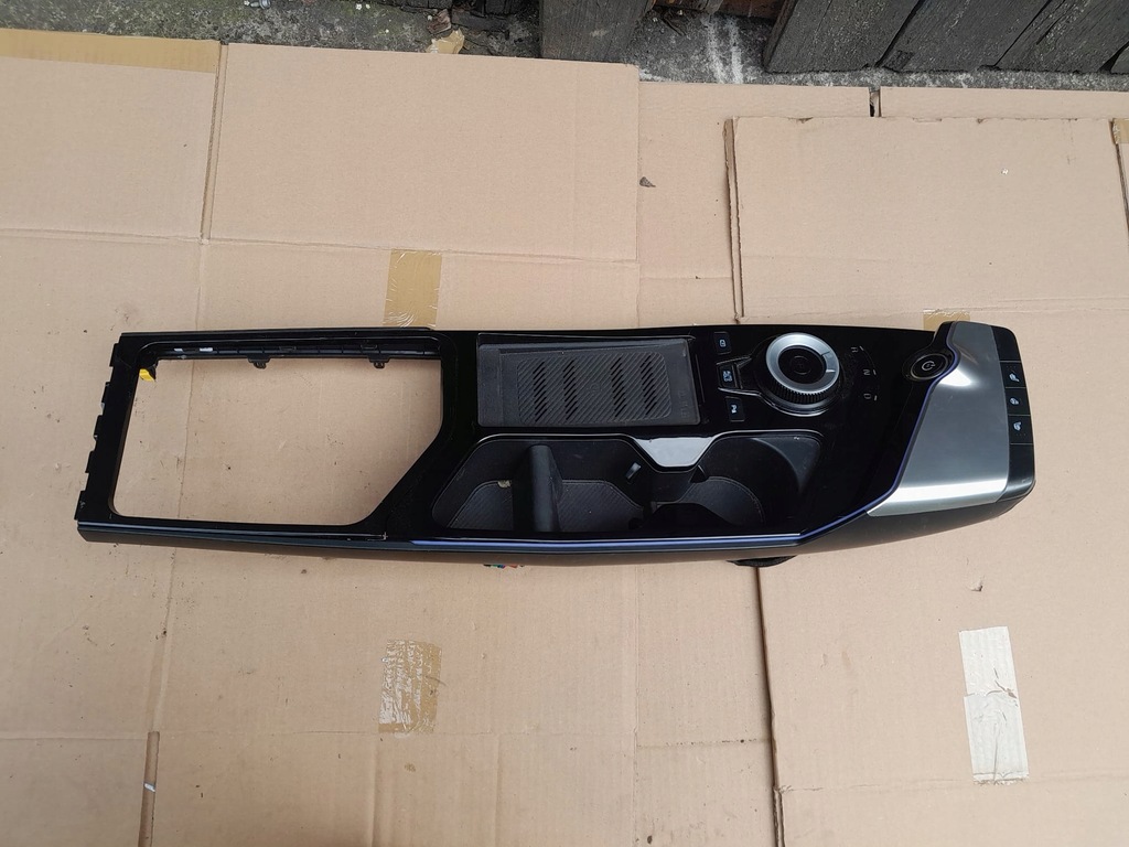 фото №1, Kia ev6 gt панель туннель рамка