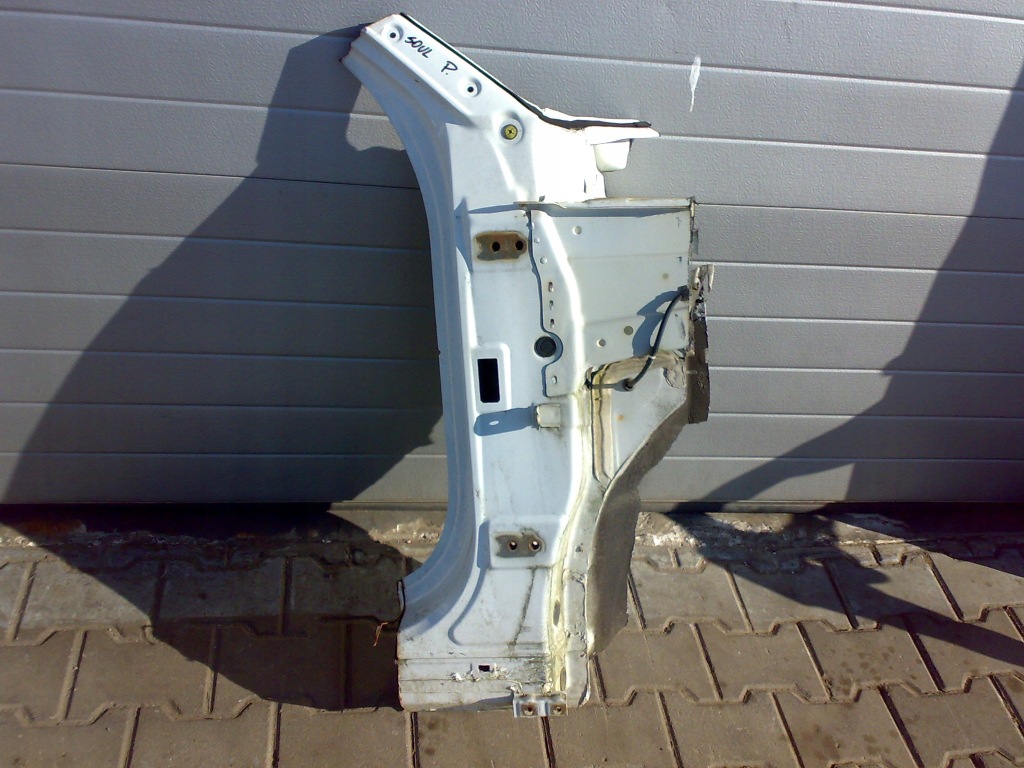 Купити Kia soul 2 2014 2018 стійку  передній правий bok