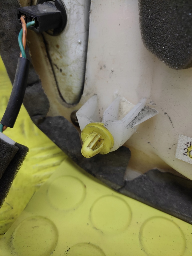 фото №4, Hyundai sonata оббивка двері правий перед