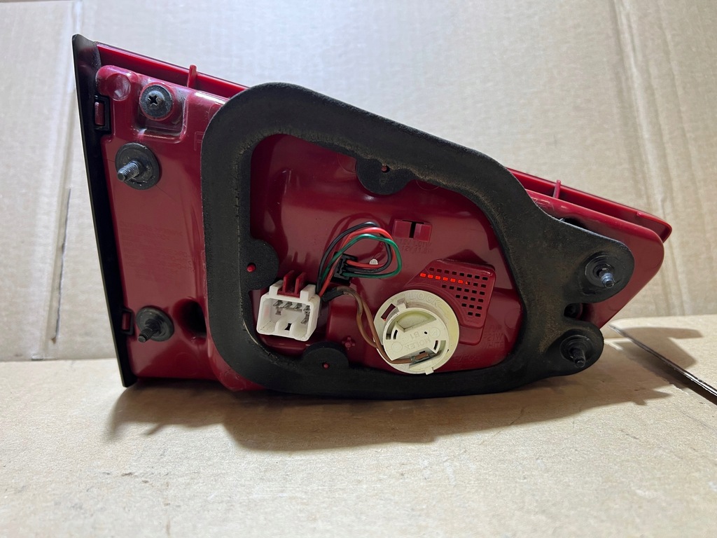 фото №12, Kia ceed ii kombi led лампа права задня правий задня w кришка 92404-a23