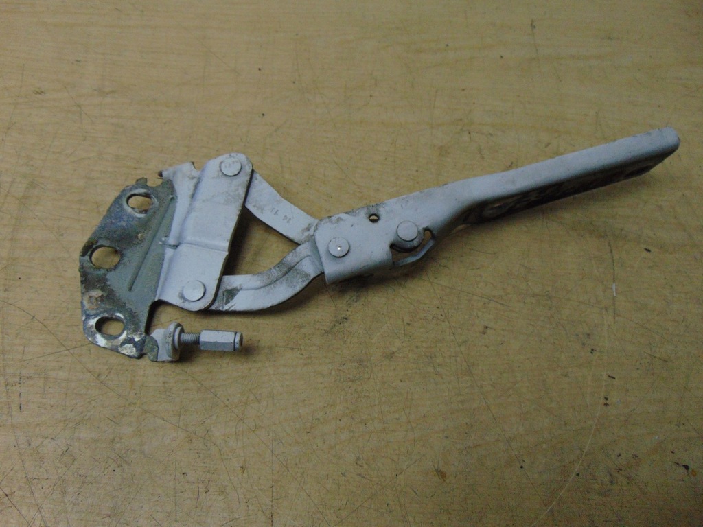 фото №8, Петля капот лівий vw passat b7 lb9a 3aa823301