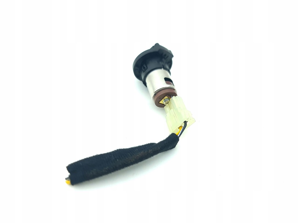 фото №7, Hyundai i30 2023 разъём прикуривателя передние