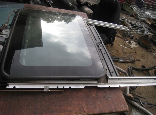 фото №1, Mazda premacy - люк