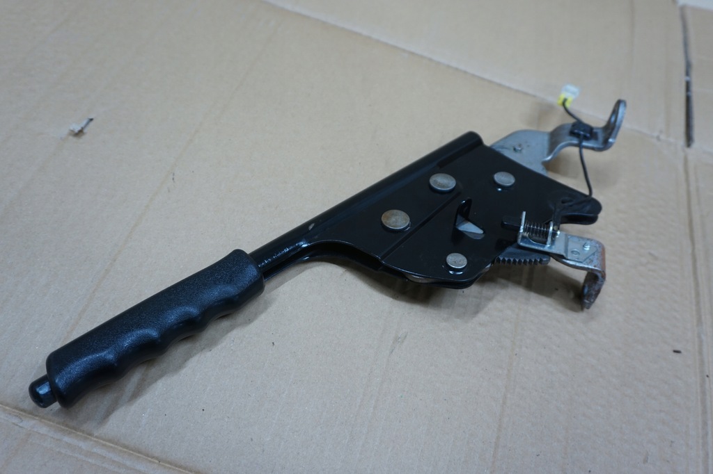 фото №1, Nissan patrol рычаг тормоза ручного gr y60