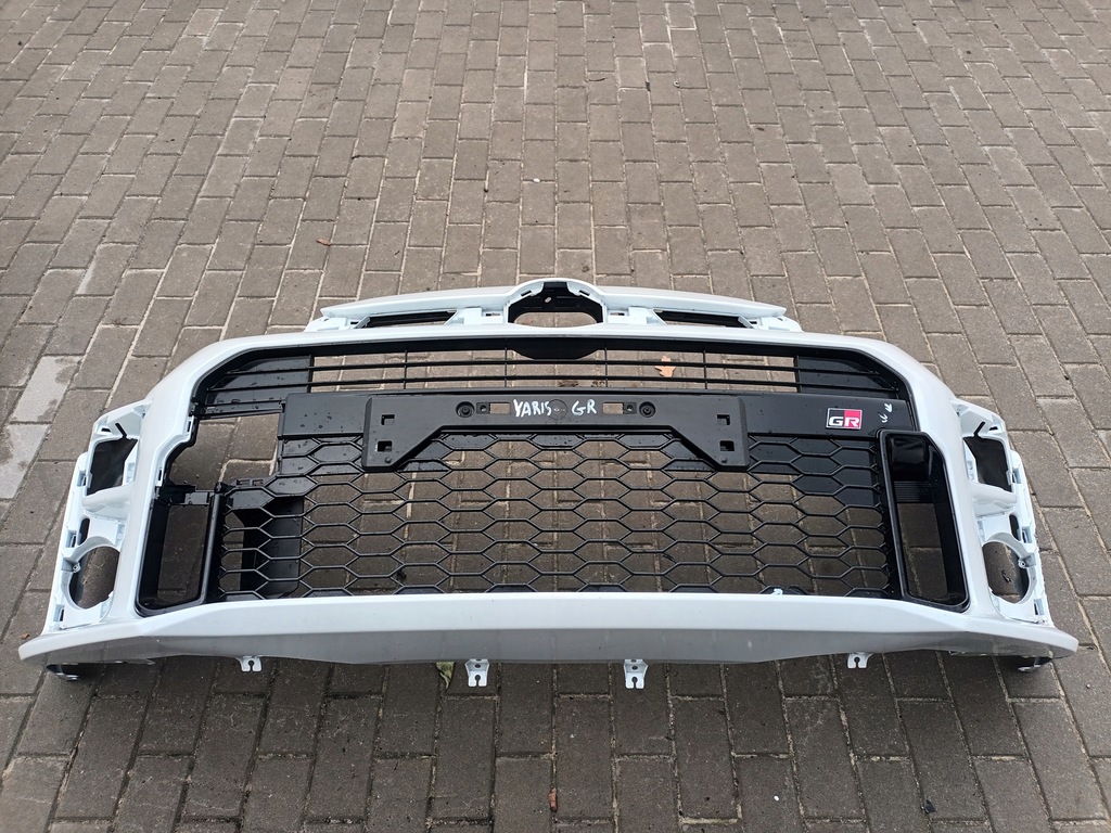 фото №1, Бампер передний toyota yaris iv gr перед