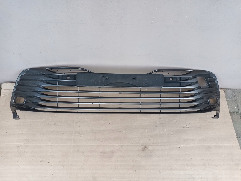 фото №1, Решётка toyota camry viii 2018 - средняя перед