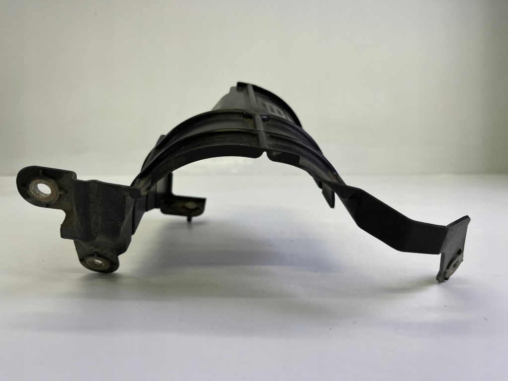 Bmw g30 g31 захист бризковик передньої osi 6880578 в Україні