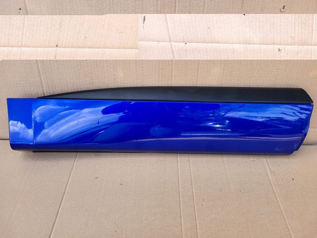 фото №1, Jaguar f-pace x761 молдинг дверь задняя правая oryg!