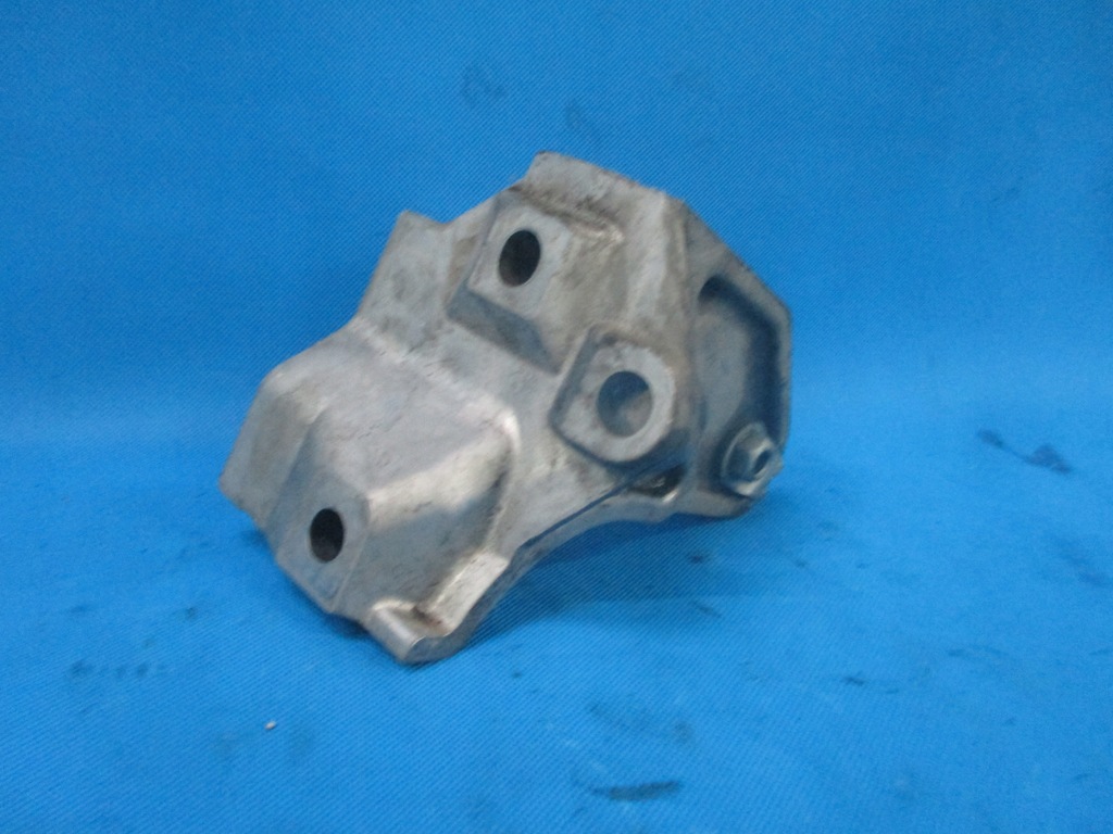 фото №1, Кронштейн двигателя dodge caliber 2.0 598ae