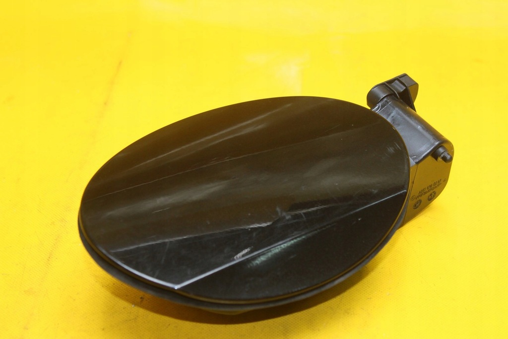 фото №1, Крышка заливной топлива mercedes w251 a2516300167