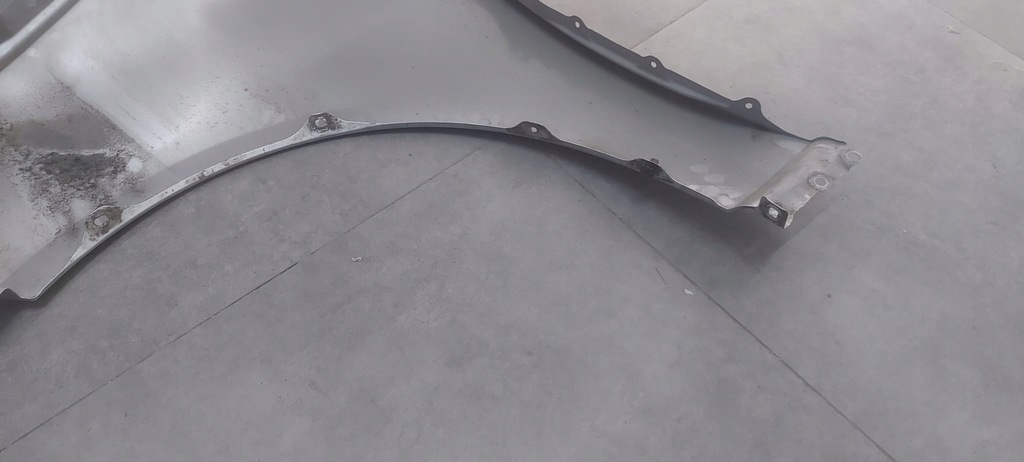 фото №8, Toyota corolla крыло правый перед