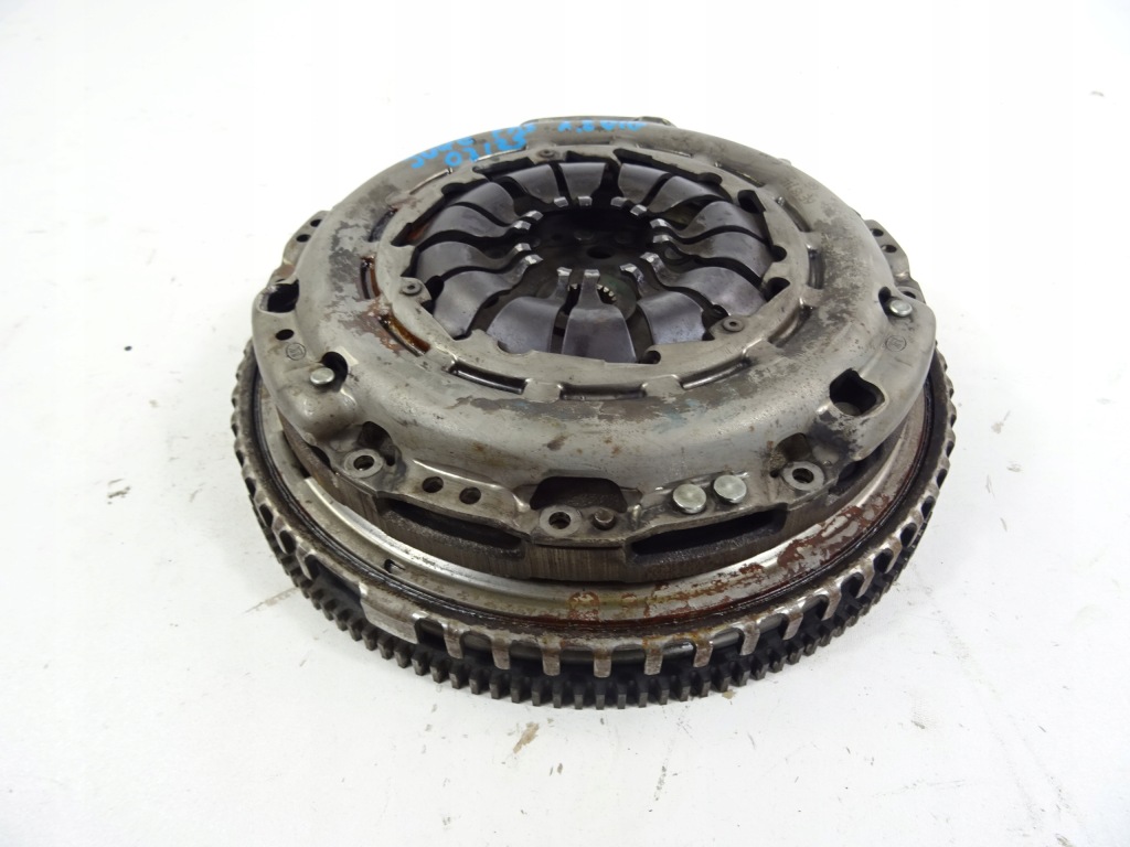 Juke f15 lift 1.2 dig зчеплення комплект 302100495r 301013644r 123104345r Доставка