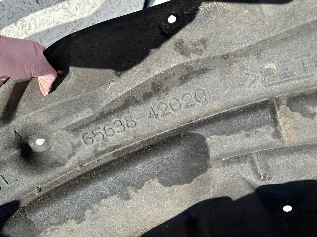 фото №4, Rav4 v підкрилок ліва задні 65638-42020