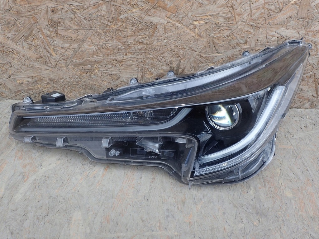 фото №1, Лампа ліва full led toyota corolla e21 hb 2019-