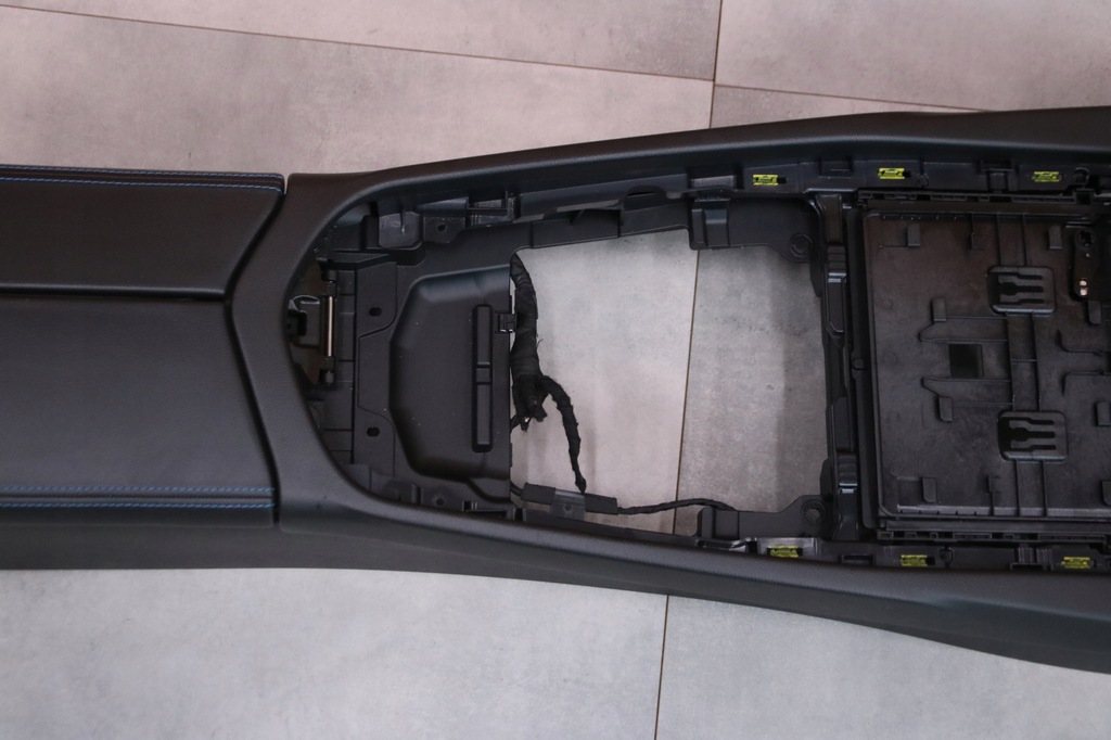 фото №12, Bmw z4 g29 туннель средний подлокотник кожа vernasca чёрный 6809054