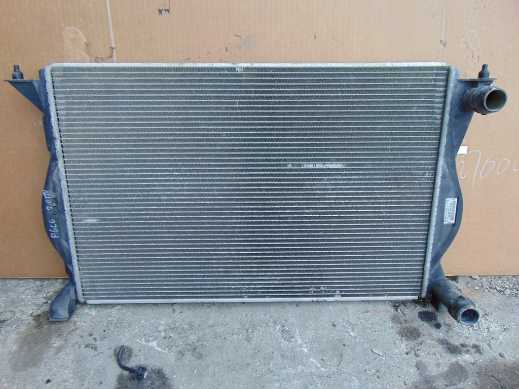 фото №1, Радиатор wody a6 c6 2.0 tdi 4f0121251q