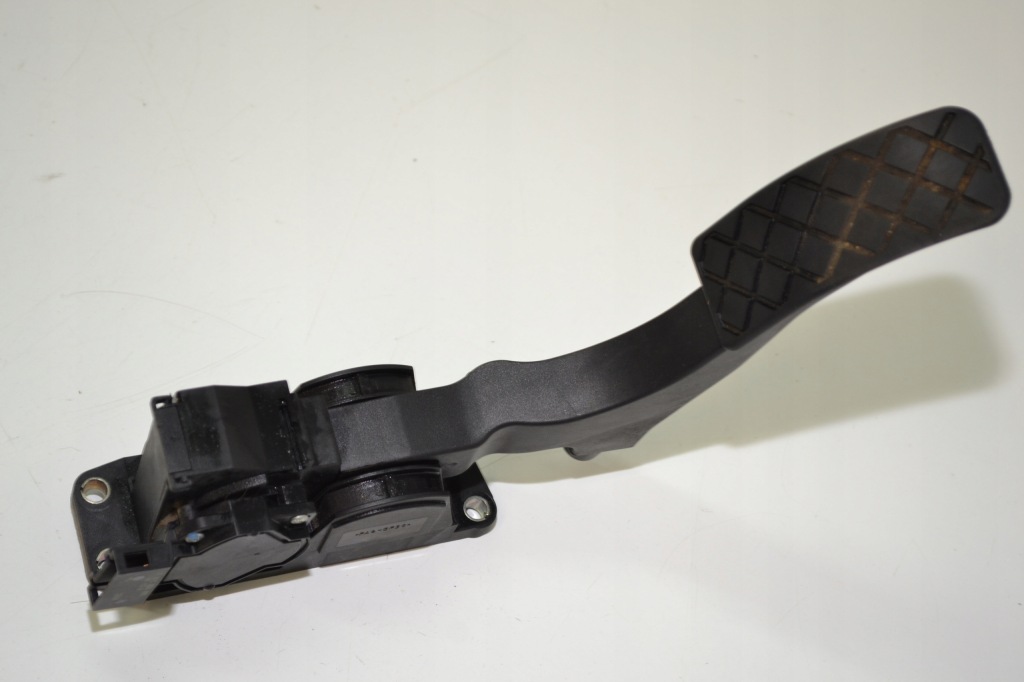 фото №1, Потенциометр газа skoda fabia i 6q1721503a