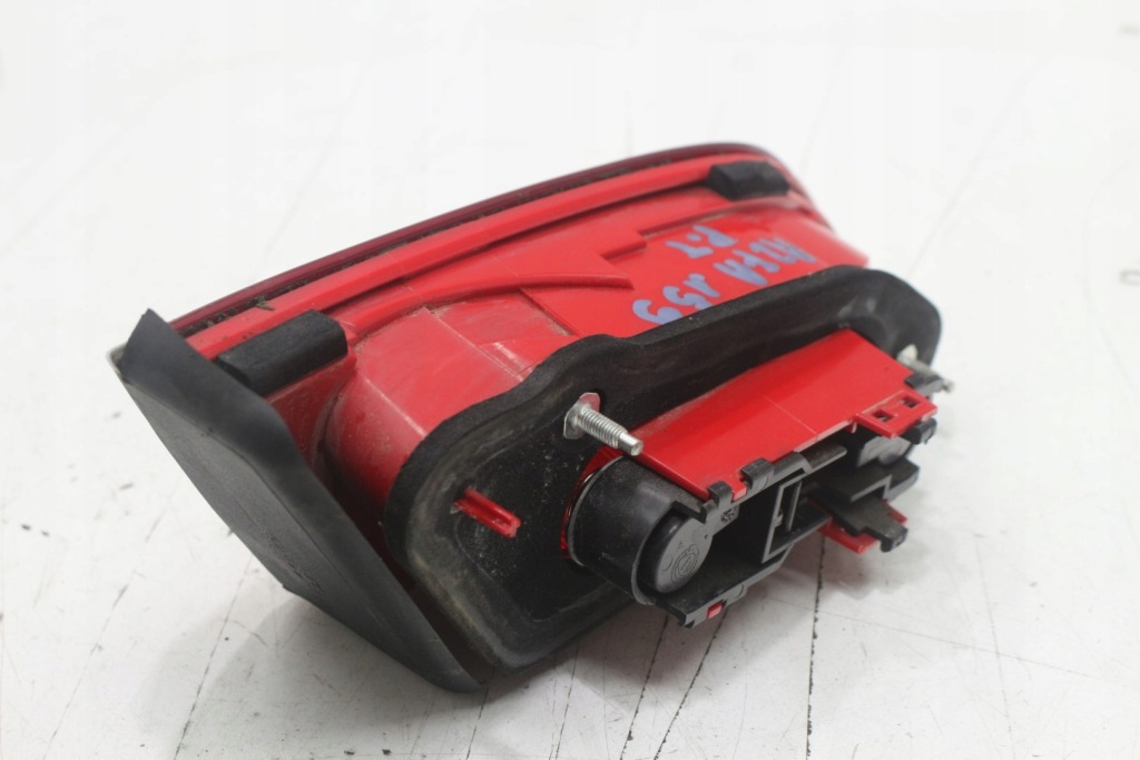 Alfa romeo 159 sedan лампа правий задній w кришка Недорого