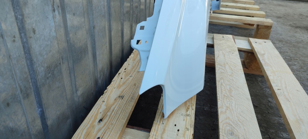 Крила лівий aluminiowy mercedes gla x156 12.13-08.21r лак 149 / 9149 Зі Шроту