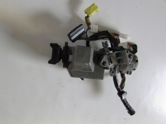 фото №1, Замок запалювання з ключ suzuki swift 3