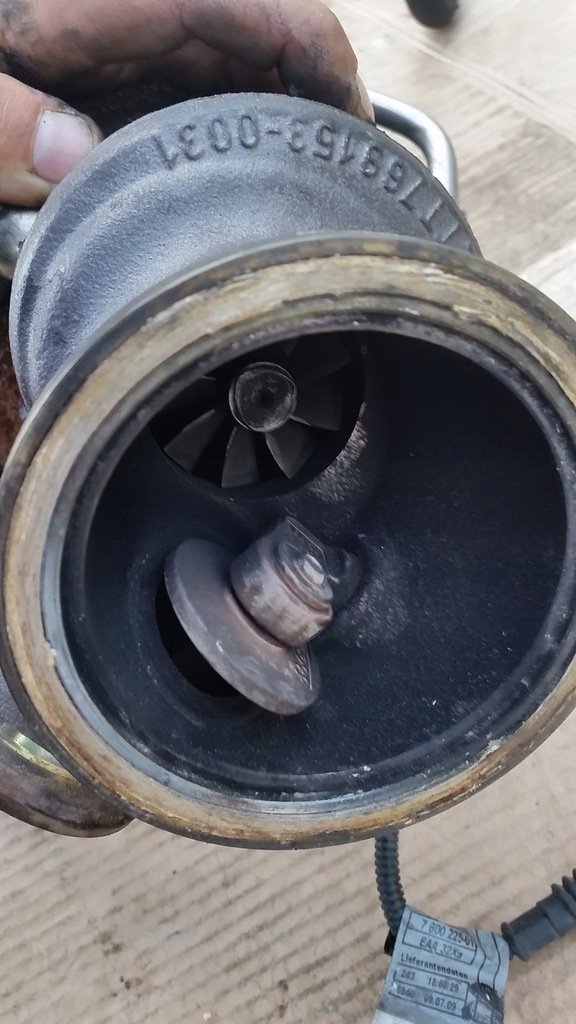 фото №5, Турбонагнетателя bmw 4.4 v8 n63 mgt22s 769155-14