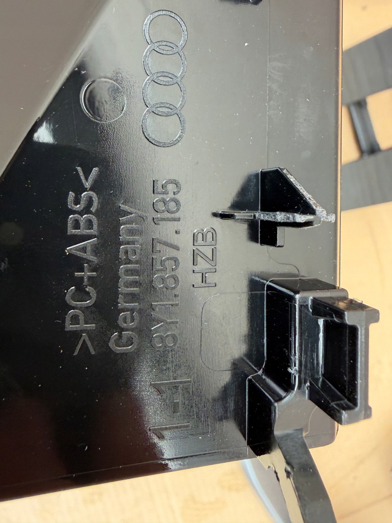 Audi s3 a3 8y накладки декори 8y1853190a комплект Київ