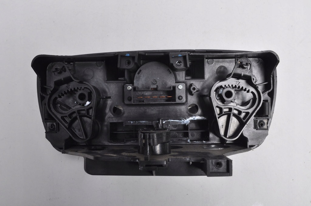 фото №8, Alfa romeo 4c панель переключатель обдув кондиционера 571240100