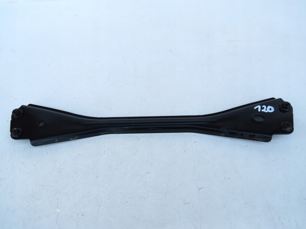 фото №1, Балка кронштейн подвеска перед 30699889 volvo xc60 i